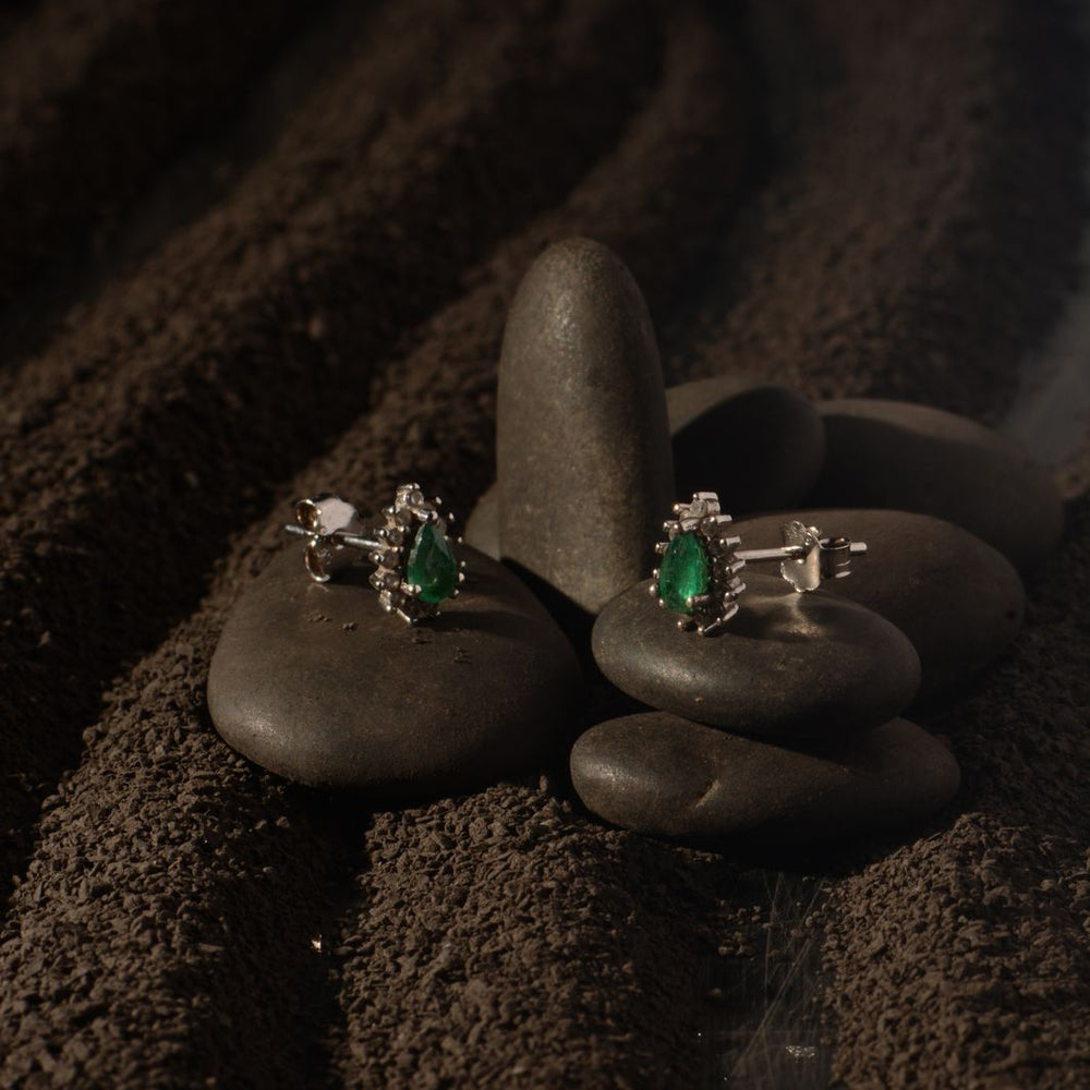 Emerald Sparks - aretes de Esmeralda natural en plata 925 - Sauvé Joyería Colombia