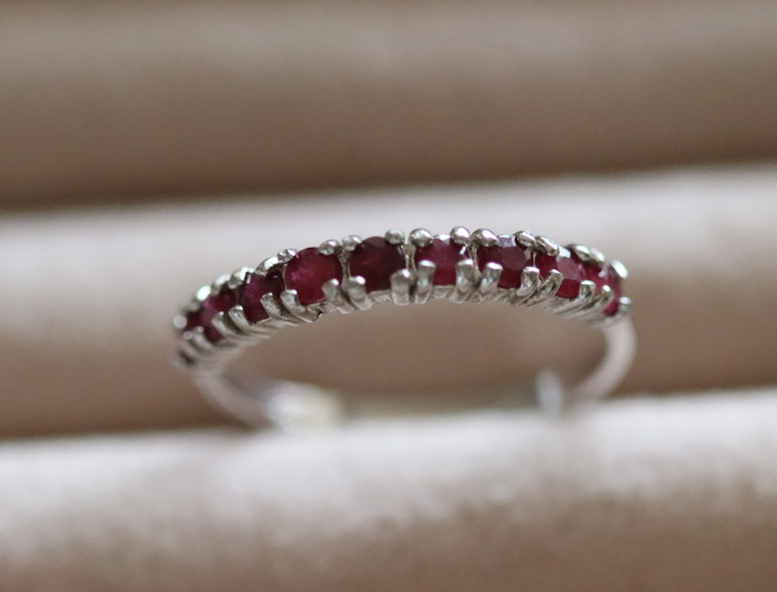 Rubi Ring - anillo de Rubí natural en plata 925 - Sauvé Joyería Colombia