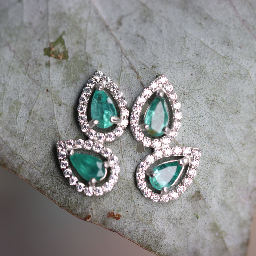 Double Emeralds Studs - aretes de Esmeralda natural en plata 925 - Sauvé Joyería Colombia