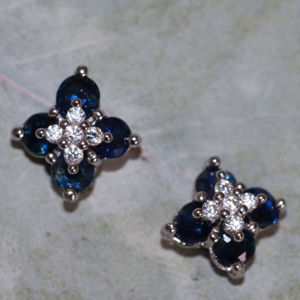 Vera Zafiro Studs - aretes de Zafiro natural en plata 925 - Sauvé Joyería Colombia