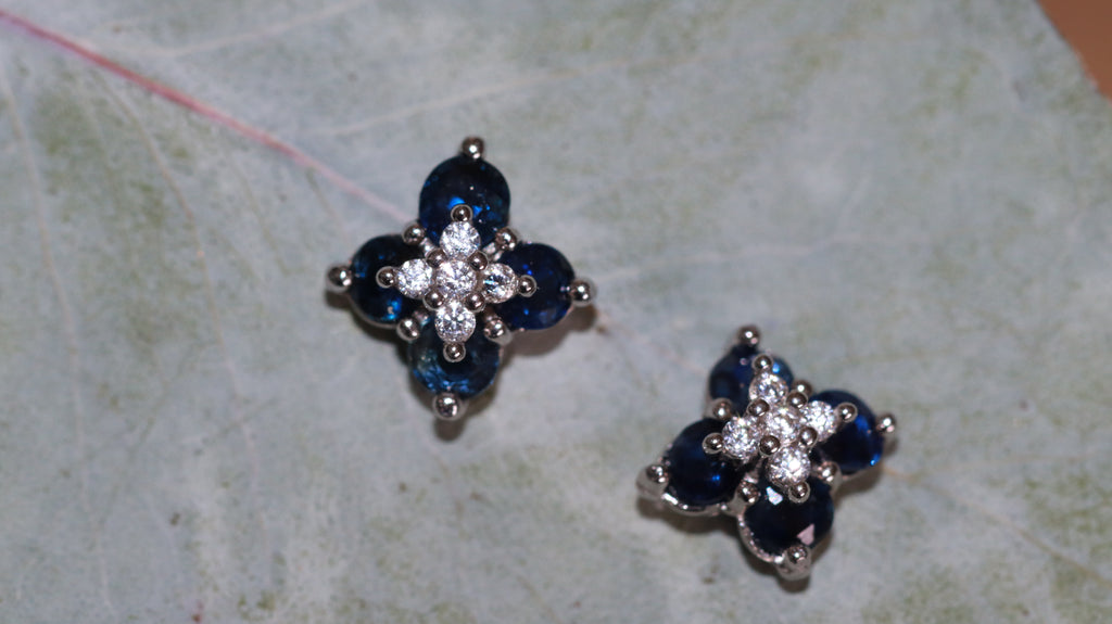 Vera Zafiro Studs - aretes de Zafiro natural en plata 925 - Sauvé Joyería Colombia