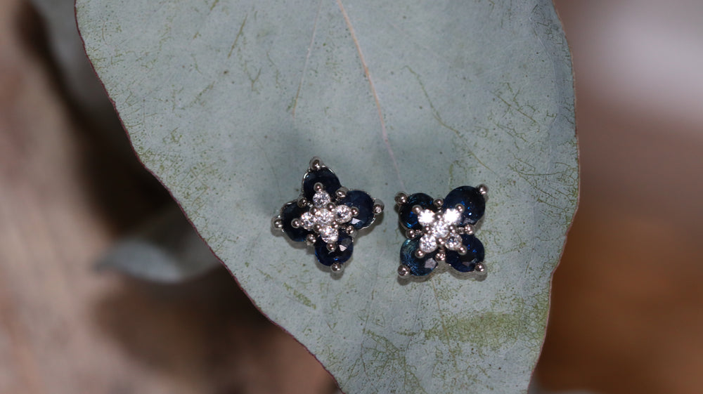 Vera Zafiro Studs - vista lateral - Sauvé Joyería