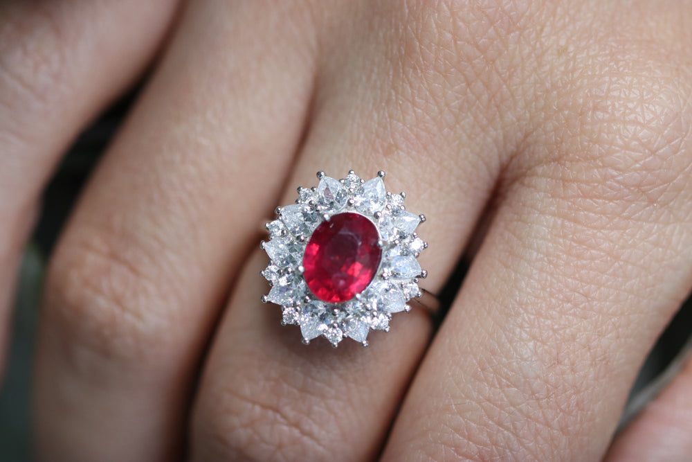 Big Rubi Ring - anillo de Rubí natural en plata 925 - Sauvé Joyería Colombia