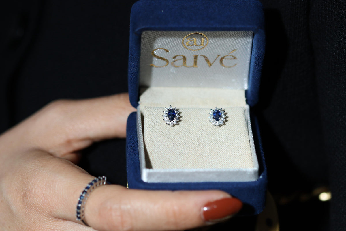 Zafiro Studs - vista detalle - Sauvé Joyería