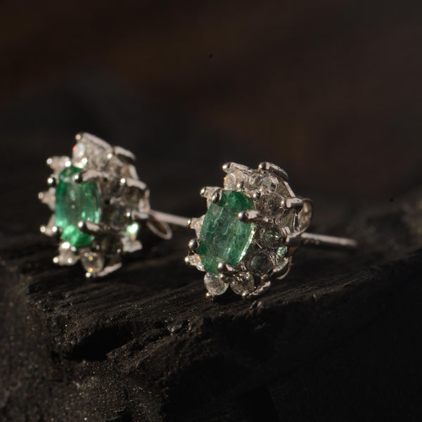 EMERALD STUDS