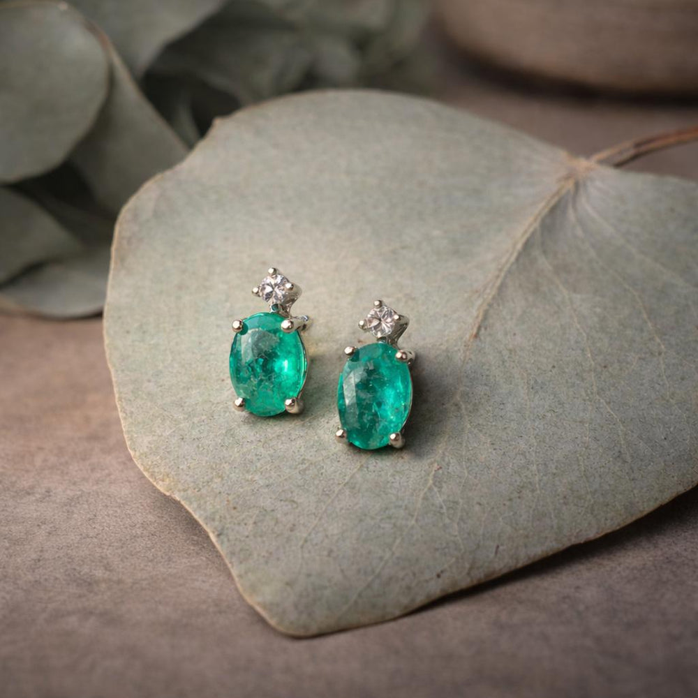 Aura Emerald - aretes de Esmeralda natural en plata 925 - Sauvé Joyería Colombia