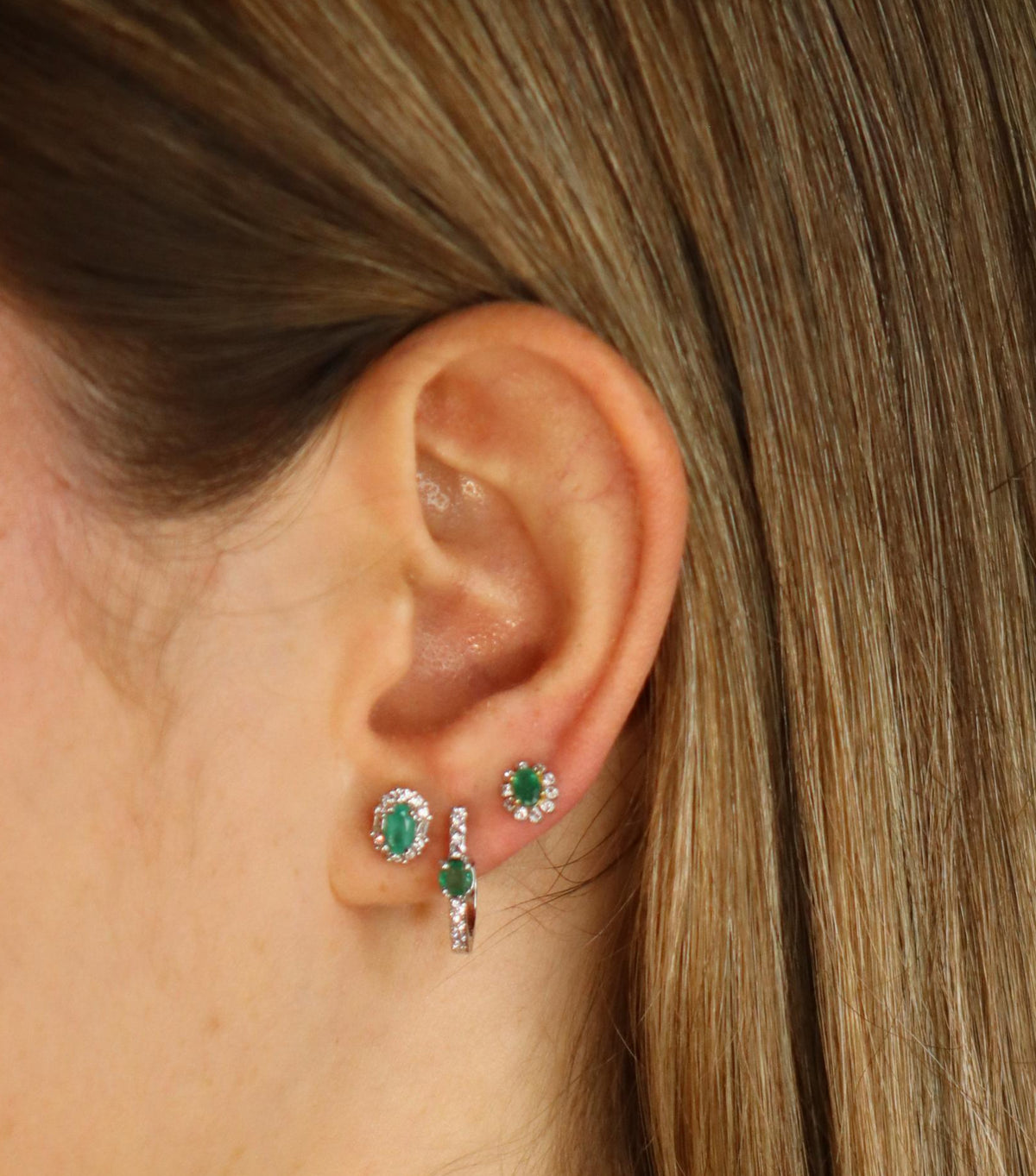 Emerald Hoops - vista detalle - Sauvé Joyería